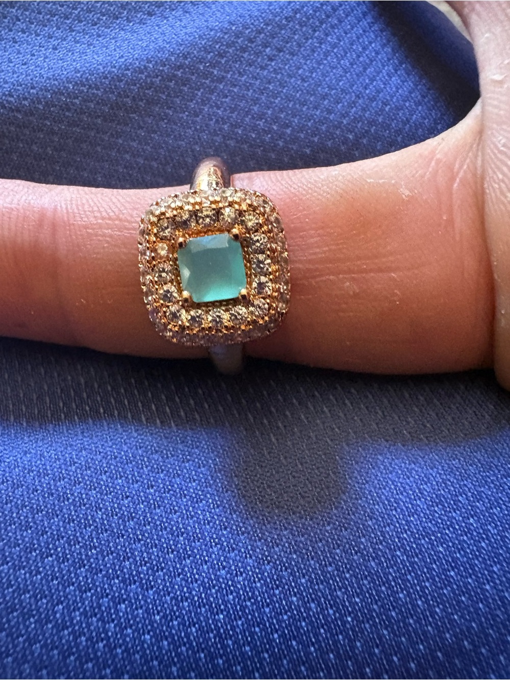 Vintage gold opal ring